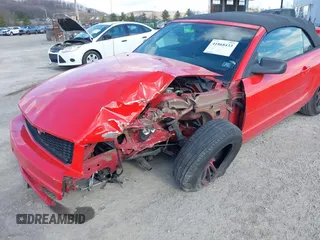 2007 Ford Mustang Deluxe with VIN 1ZVFT84N575328014, listed as a IAAI auction lot 41868433 with 110,680 mi miles and . Bid and sale history available at carsss.com. Image 6.