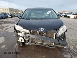 2014 Toyota Sienna L with VIN 5TDZK3DC1ES486586, listed as a Copart auction lot 84680574 with 122,332 mi miles and Salvage Title. Bid and sale history available at carsss.com. Image 5.