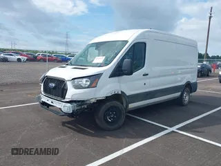 2022 Ford Transit Cargo with VIN 1FTBR1C83NKA81478, listed as a IAAI auction lot 42491735 with 12,902 mi miles and . Bid and sale history available at DreamBid. Image 17.
