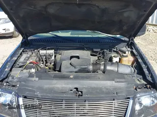 2003 Ford Expedition Special Service with VIN 1FMFU16L63LB91654, listed as a IAAI auction lot 41873090 with 296,213 mi miles. Bid and sale history available at carsss.com. Image 10.