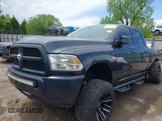 2017 Ram 2500 Tradesman z VIN 3C6UR4CJ1HG748189, wystawiony jako IAAI lot #42077420 z przebiegiem 175 256 mil mil oraz . Historia ofert i sprzedaży dostępna na DreamBid. Obrazek 18.