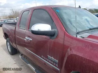 2013 Chevrolet Silverado 1500 LT with VIN 1GCRCSE02DZ385226, listed as a IAAI auction lot 41450120 with 113,163 mi miles. Bid and sale history available at carsss.com. Image 13.