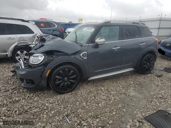 2017 MINI Countryman Cooper S with VIN WMZYT3C38H3D98136, listed as a Copart auction lot 73299934 with 0 mi miles and Salvage Title. Bid and sale history available at carsss.com. Image 1.