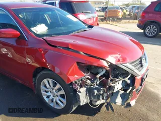 2016 Nissan Altima SR with VIN 1N4AL3AP0GC287167, listed as a IAAI auction lot 41857320 with 135,618 mi miles and . Bid and sale history available at carsss.com. Image 18.