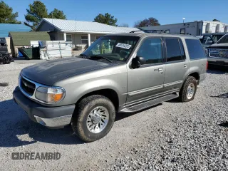 2001 Ford Explorer XLT with VIN 1FMZU83P61ZA38750, listed as a Copart auction lot 48524285 with 245,305 mi miles and Clean title. Bid and sale history available at DreamBid. Image 1.