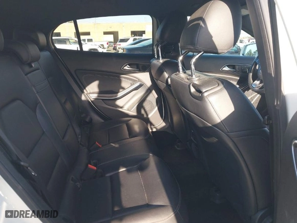 2016 Mercedes-Benz GLA with VIN WDCTG4EB8GJ203176, listed as a IAAI auction lot 41587504 with 132,221 mi miles. Bid and sale history available at carsss.com. Image 8.