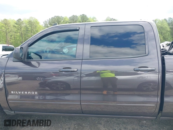 2015 Chevrolet Silverado 1500 LT with VIN 3GCUKREC3FG356496, listed as a IAAI auction lot 41986510 with 191,397 mi miles. Bid and sale history available at carsss.com. Image 14.
