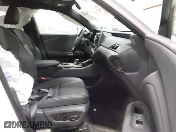 2024 Lexus TX 350 z VIN 5TDAAAB69RS007659, wystawiony jako IAAI lot #41593345 z przebiegiem 6 152 mil mil oraz . Historia ofert i sprzedaży dostępna na DreamBid. Obrazek 5.
