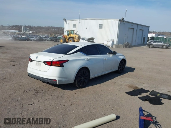 2019 Nissan Altima 2.5 SR with VIN 1N4BL4CV4KC204791, listed as a IAAI auction lot 41784484 with 80,012 mi miles. Bid and sale history available at carsss.com. Image 4.
