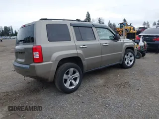 2008 Jeep Patriot Sport with VIN 1J8FF28W88D748313, listed as a IAAI auction lot 41837705 with 159,640 mi miles and . Bid and sale history available at carsss.com. Image 4.