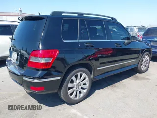2010 Mercedes-Benz GLK 350 with VIN WDCGG5GB5AF439881, listed as a IAAI auction lot 42202831 with 157,879 mi miles and . Bid and sale history available at DreamBid. Image 4.