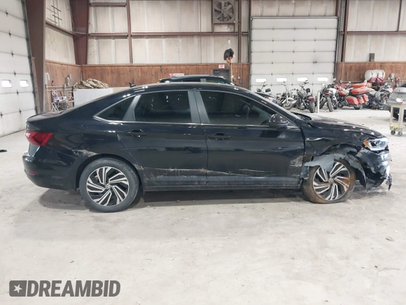 2021 Volkswagen Jetta SEL with VIN 3VWE57BU0MM093120, listed as a IAAI auction lot 42028835 with 39,986 mi miles and . Bid and sale history available at DreamBid. Image 13.