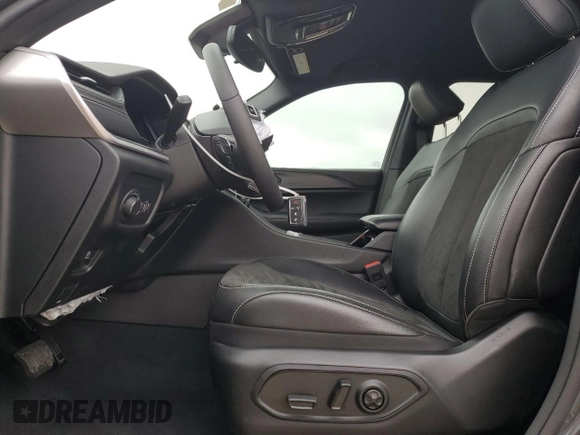 2023 Jeep Grand Cherokee Altitude with VIN 1C4RJGAG7PC573429, listed as a Copart auction lot 42961295 with 9,704 mi miles and Salvage title. Bid and sale history available at DreamBid. Image 7.