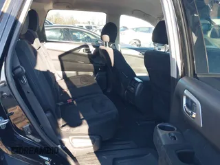 2016 Nissan Pathfinder S with VIN 5N1AR2MN4GC664558, listed as a IAAI auction lot 41310709 with 120,121 mi miles and . Bid and sale history available at DreamBid. Image 8.