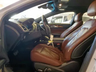 2017 Lincoln MKZ Hybrid Reserve with VIN 3LN6L5MU8HR665831, listed as a Copart auction lot 60562735 with 154,693 mi miles and Clean title. Bid and sale history available at DreamBid. Image 7.
