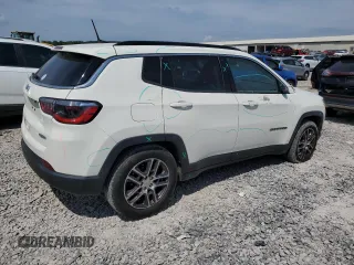 2019 Jeep Compass Altitude с VIN 3C4NJCBB2KT685935, выставлен на аукционе Copart как лот 60409335 с пробегом 116 358 миль миль и Списание • Salvage title. История ставок и продаж доступна на DreamBid. Изображение 3.