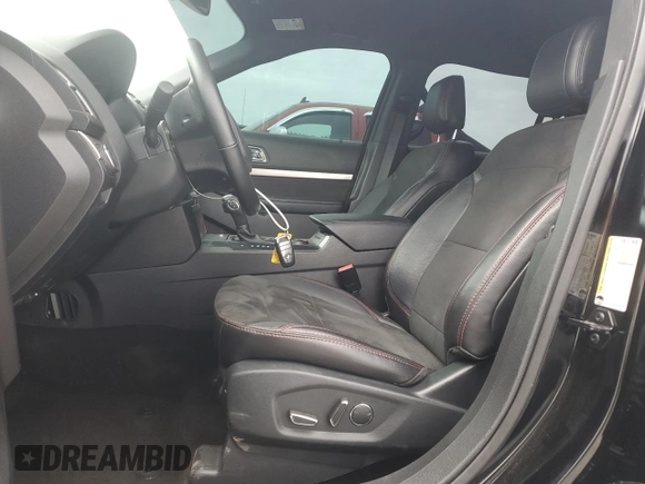 2018 Ford Explorer XLT z VIN 1FM5K7D89JGC52102, wystawiony jako Copart lot #62730855 z przebiegiem 49 949 mil mil oraz Czysty tytuł • Clean title. Historia ofert i sprzedaży dostępna na DreamBid. Obrazek 7.