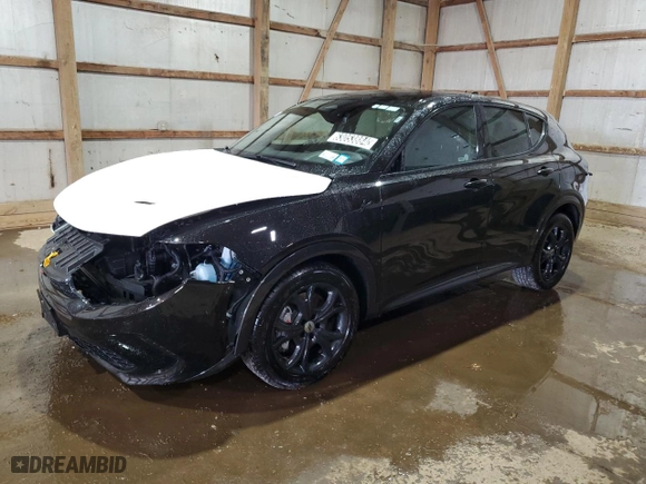 2024 Dodge Hornet R/T with VIN ZACPDFCW3R3A29299, listed as a Copart auction lot 63053884 with 3,812 mi miles and Salvage Title. Bid and sale history available at carsss.com. Image 1.