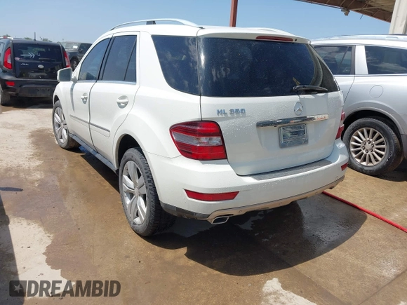 2011 Mercedes-Benz M 350 с VIN 4JGBB5GB4BA639708, выставлен на аукционе IAAI как лот 42201053 с пробегом 136 434 миль миль и . История ставок и продаж доступна на DreamBid. Изображение 3.
