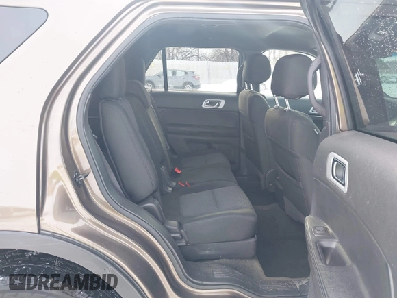 2015 Ford Explorer XLT with VIN 1FM5K8D81FGA95629, listed as a IAAI auction lot 41550100 with 138,968 mi miles. Bid and sale history available at carsss.com. Image 8.