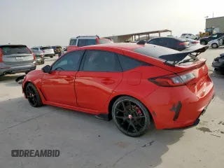 2025 Honda Civic Type R z VIN JHMFL5G40SX001231, wystawiony jako Copart lot #57126305 z przebiegiem 5731 mil mil oraz Szkody całkowita. Historia ofert i sprzedaży dostępna na DreamBid. Obrazek 2.
