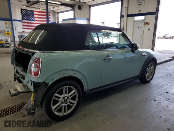 2012 MINI Convertible S с VIN WMWZP3C55CT249664, выставлен на аукционе Copart как лот 63120145 с пробегом 59 197 миль миль и Списание • Salvage title. История ставок и продаж доступна на DreamBid. Изображение 3.