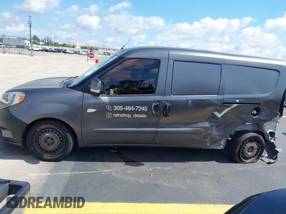 2017 Ram ProMaster City Cargo Tradesman z VIN ZFBERFAB9H6D25646, wystawiony jako IAAI lot #42258881 z przebiegiem 92 286 mil mil oraz . Historia ofert i sprzedaży dostępna na DreamBid. Obrazek 15.