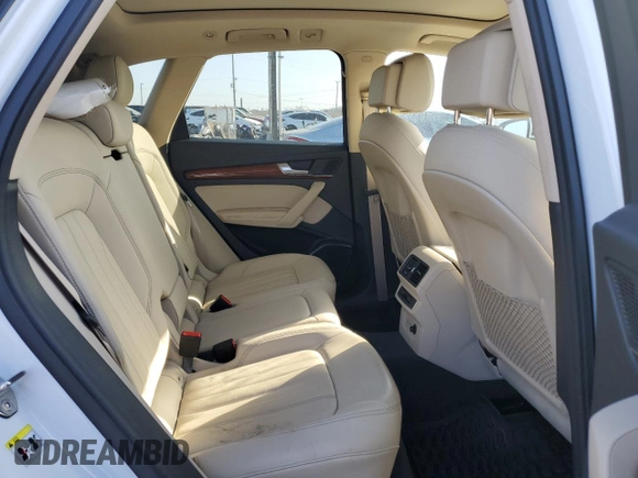 2022 Audi Q5 S line Premium Plus z VIN WA1EAAFY2N2007933, wystawiony jako Copart lot #83675384 z przebiegiem Nie podano mil oraz Szkoda całkowita • Salvage title. Historia ofert i sprzedaży dostępna na DreamBid. Obrazek 11.