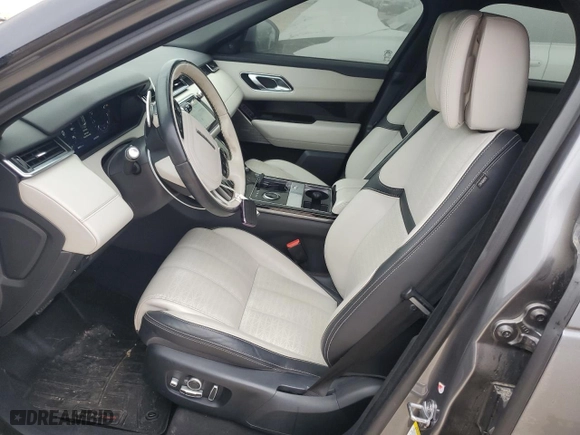 2018 Land Rover Range Rover Velar R-Dynamic HSE with VIN SALYM2RV6JA729819, listed as a Copart auction lot 84565044 with 69,012 mi miles and Salvage Title. Bid and sale history available at carsss.com. Image 7.