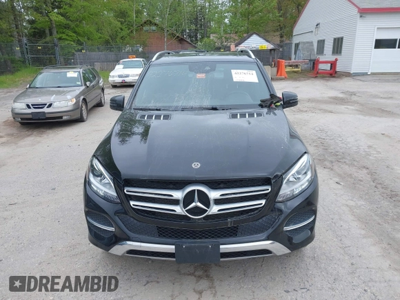 2019 Mercedes-Benz GLE 400 z VIN 4JGDA5GB2KB216941, wystawiony jako IAAI lot #42276714 z przebiegiem 17 992 mil mil oraz . Historia ofert i sprzedaży dostępna na DreamBid. Obrazek 13.