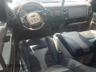 2008 Ford F-250 XL с VIN 1FTSW21R88EC39231, выставлен на аукционе Copart как лот 58502985 с пробегом 229 582 миль миль и Списание • Salvage title. История ставок и продаж доступна на DreamBid. Изображение 8.