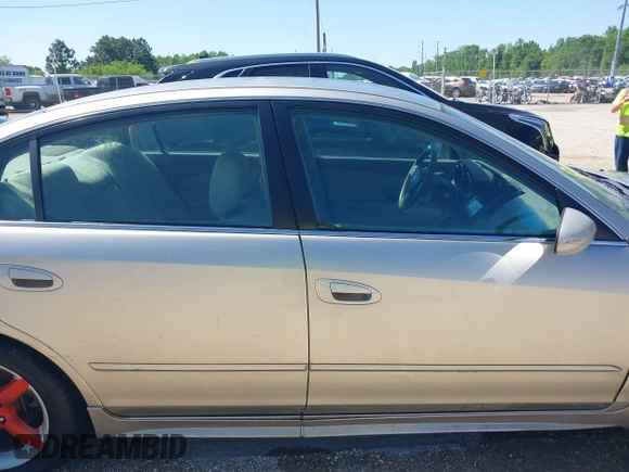 2005 Nissan Altima 3.5 SE with VIN 1N4BL11D95N905862, listed as a IAAI auction lot 41968915 with 191,646 mi miles. Bid and sale history available at carsss.com. Image 13.