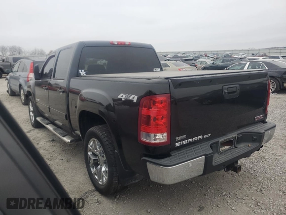 2010 GMC Sierra 1500 with VIN 3GTXKWE20AG131027, listed as a Copart auction lot 81897324 with 200,732 mi miles and Salvage Title. Bid and sale history available at DreamBid. Image 2.