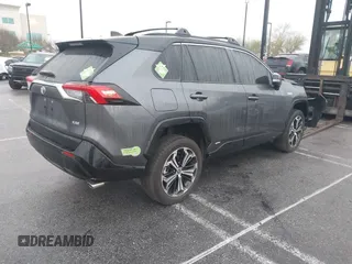 2022 Toyota RAV4 XSE with VIN JTMFB3FV0ND098293, listed as a IAAI auction lot 41513626 with 19,293 mi miles and . Bid and sale history available at DreamBid. Image 4.