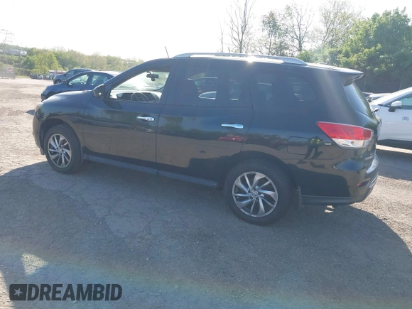 2014 Nissan Pathfinder SV with VIN 5N1AR2MM1EC682262, listed as a IAAI auction lot 42132205 with 235,107 mi miles. Bid and sale history available at carsss.com. Image 3.