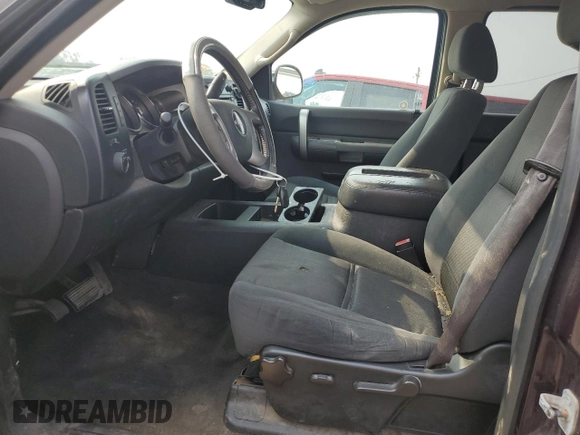 2008 GMC Sierra 1500 Work Truck z VIN 2GTEK13M481144719, wystawiony jako Copart lot #59008015 z przebiegiem 224 136 mil mil oraz Czysty tytuł • Clean title. Historia ofert i sprzedaży dostępna na DreamBid. Obrazek 7.