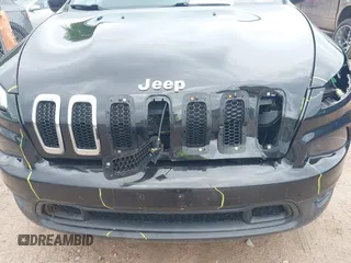 2016 Jeep Cherokee Latitude z VIN 1C4PJMCB9GW169893, wystawiony jako IAAI lot #42707976 z przebiegiem 128 241 mil mil oraz . Historia ofert i sprzedaży dostępna na DreamBid. Obrazek 6.