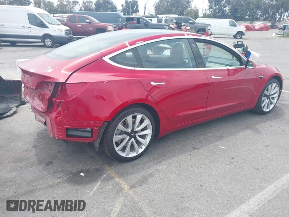 2020 Tesla Model 3 Standard Range Plus z VIN 5YJ3E1EA7LF806266, wystawiony jako IAAI lot #42242694 z przebiegiem 42 044 mil mil oraz . Historia ofert i sprzedaży dostępna na DreamBid. Obrazek 4.