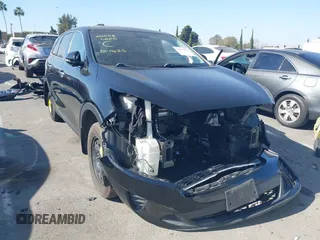 2019 Kia Sorento L with VIN 5XYPG4A33KG458915, listed as a IAAI auction lot 41377921 with Not Provided miles and . Bid and sale history available at carsss.com. Image 1.
