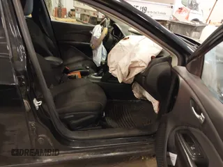 2013 Dodge Dart SXT with VIN 1C3CDFBA9DD152162, listed as a IAAI auction lot 42010726 with 125,019 mi miles and . Bid and sale history available at DreamBid. Image 5.
