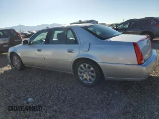 2009 Cadillac DTS 1SC z VIN 1G6KD57Y89U105190, wystawiony jako Copart lot #77560874 z przebiegiem 166 134 mil mil oraz Szkoda całkowita • Salvage title. Historia ofert i sprzedaży dostępna na DreamBid. Obrazek 2.