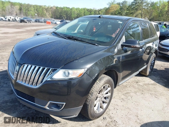 2013 Lincoln MKX with VIN 2LMDJ6JK9DBL47557, listed as a IAAI auction lot 41922605 with 246,964 mi miles. Bid and sale history available at carsss.com. Image 17.