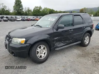 2007 Ford Escape XLT with VIN 1FMCU93137KA61122, listed as a Copart auction lot 70462084 with 186,451 mi miles and Salvage Title. Bid and sale history available at carsss.com. Image 1.
