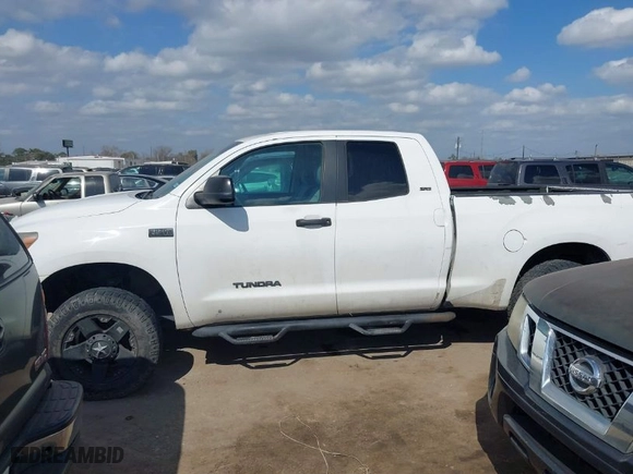 2011 Toyota Tundra 2WD Truck with VIN 5TFRY5F14BX115286, listed as a IAAI auction lot 41540295 with 261,464 mi miles. Bid and sale history available at carsss.com. Image 14.