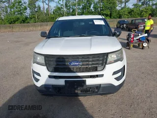 2017 Ford Police Interceptor Utility with VIN 1FM5K8AR0HGB92630, listed as a IAAI auction lot 42276713 with Not provided miles and . Bid and sale history available at DreamBid. Image 11.