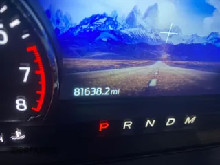 2020 Ford Explorer Limited z VIN 1FMSK8FH8LGA45497, wystawiony jako IAAI lot #42788985 z przebiegiem 81 638 mil mil oraz . Historia ofert i sprzedaży dostępna na DreamBid. Obrazek 2.