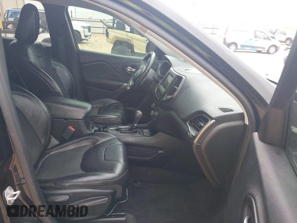 2019 Jeep Cherokee Altitude with VIN 1C4PJLLBXKD280354, listed as a IAAI auction lot 42124578 with 162,289 mi miles and . Bid and sale history available at DreamBid. Image 5.