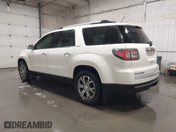 2015 GMC Acadia SLT with VIN 1GKKVRKD5FJ231045, listed as a IAAI auction lot 41301311 with 170,691 mi miles. Bid and sale history available at carsss.com. Image 3.