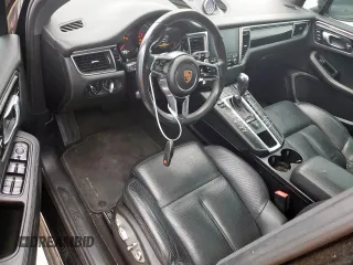 2018 Porsche Macan with VIN WP1AA2A50JLB22833, listed as a Copart auction lot 51190495 with 129,985 mi miles and Clean Title. Bid and sale history available at DreamBid. Image 8.