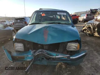 1995 Chevrolet Blazer z VIN 1GNDT13W2SK204831, wystawiony jako Copart lot #86301424 z przebiegiem 122 281 mil mil oraz Szkoda całkowita • Salvage title. Historia ofert i sprzedaży dostępna na DreamBid. Obrazek 5.